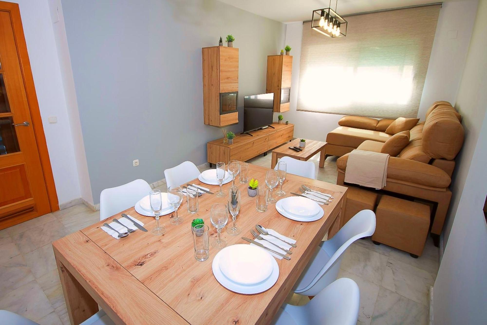Ave Huelin 3Rooms Alojamiento Con Parking Y Ac Málaga Eksteriør billede